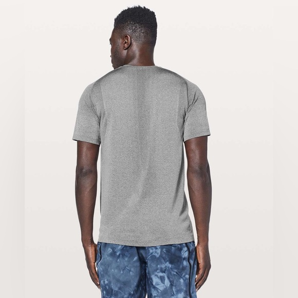 Lululemon Gray Metal Vent Tech Short Sleeve Shirt M - Picture 2 of 15